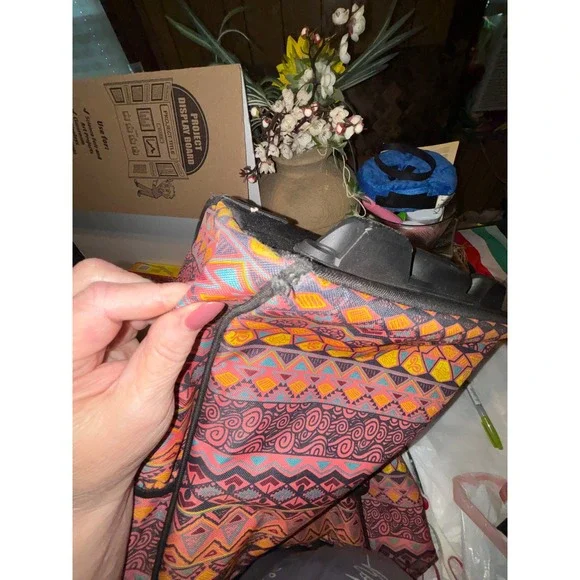 Traveland Carry on Geometric Print Travel Bag /School Bookbag - Picture 16 of 16